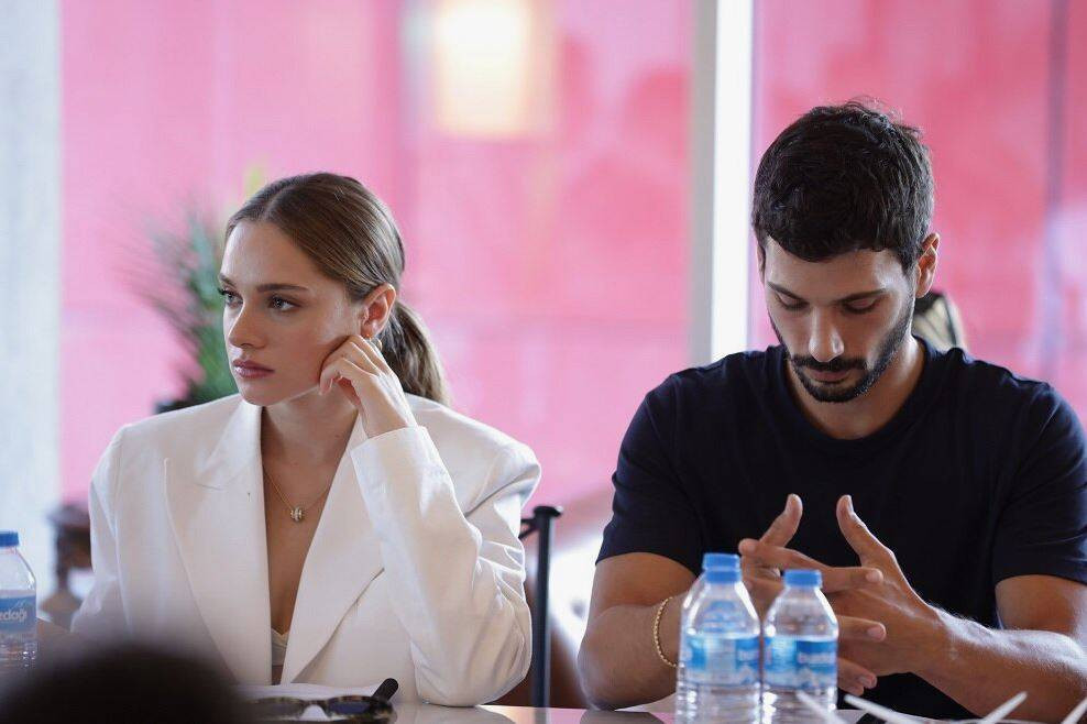 Hudutsuz Sevda’nın Damla’sı Hazal Köseoğlu sete gidemedi. Apar topar hastaneye kaldırıldı - Resim: 21